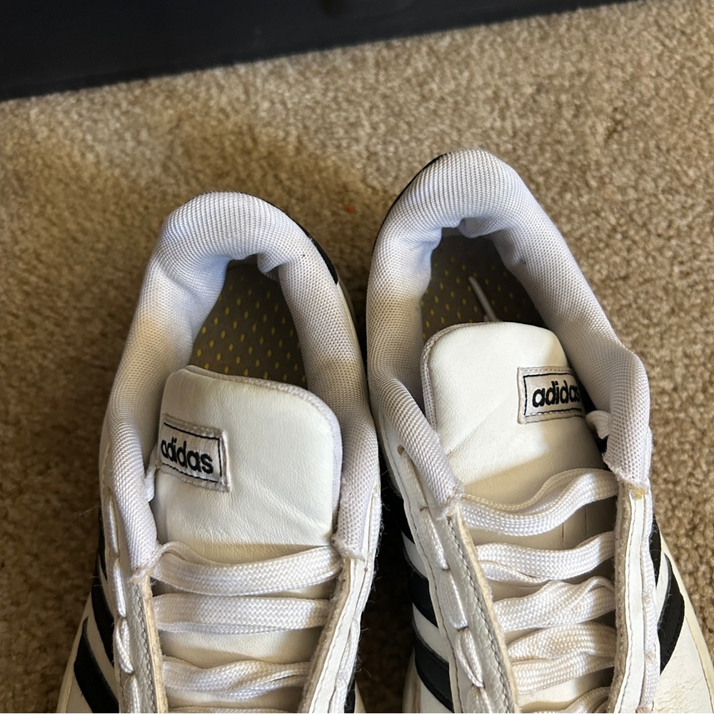 Adidas Women’s Classic Black & White Sneakers Size 7 - Picture 5 of 9